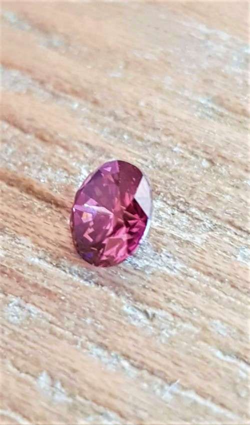 CERTIFIED 0.61Cts   FANCY PINK COLOR  DIAMOND ROUND CUT