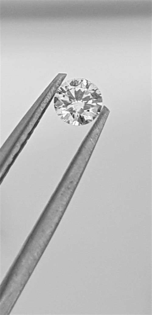 CERTIFIED 0.10Cts  SPARKLING  NATURAL DIAMOND ROUND BRILLIANT