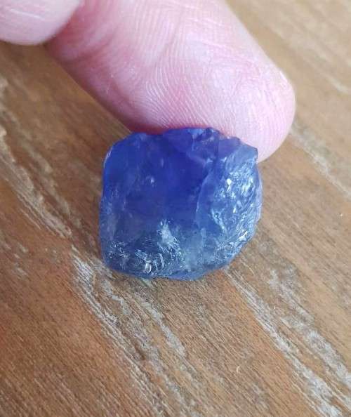 Rough 21.90ct  Tanzanite Purplish Blue 100% Natural