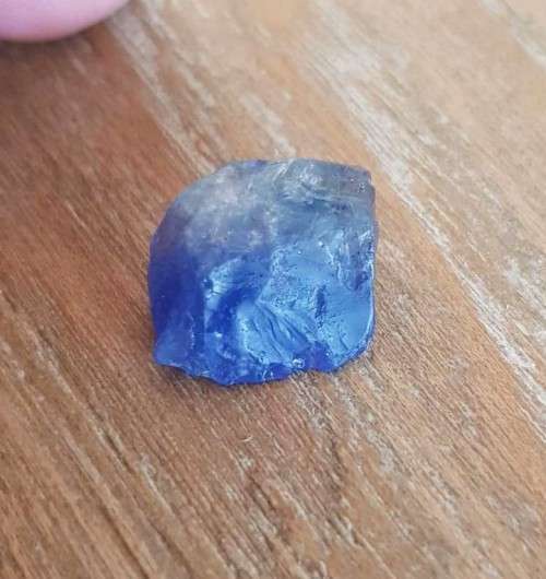 Rough 21.90ct  Tanzanite Purplish Blue 100% Natural