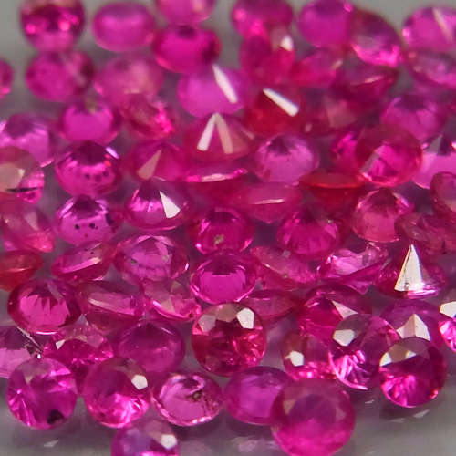 ** HOT **  Top Red Pink  Ruby  Round Diamond Cut 2mm Gem  Normal Heated