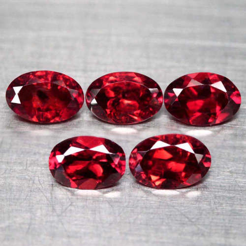 1.03Ct. Unheated Rhodolite Garnet Natural Oval Raspberry Red
