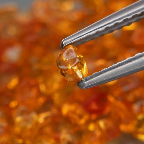 Natural Yellow Sapphire Cabochon 3x2 to 3.5x2mm. 1Pcs/0.20Ct