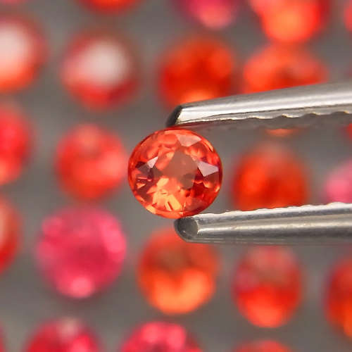 Imperial Red Sapphire 1Pcs/0.10Ct. Round Diamond Cut 2.5 mm