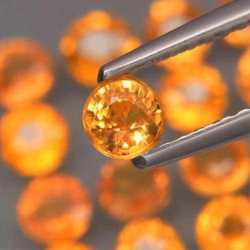 Yellow Sapphire  1Pcs/0.27CtRound 3.5-3.7 mm.Ravishing Color! Songea, Africa