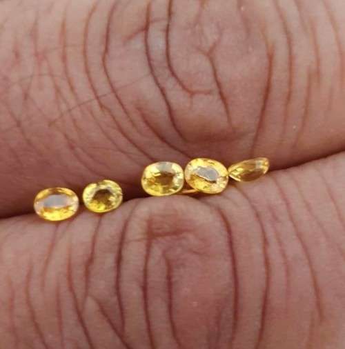 Yellow Sapphire Oval 1Pcs/0.20Ct 4x3 mm.Ravishing Color & Full Fire!  Songea