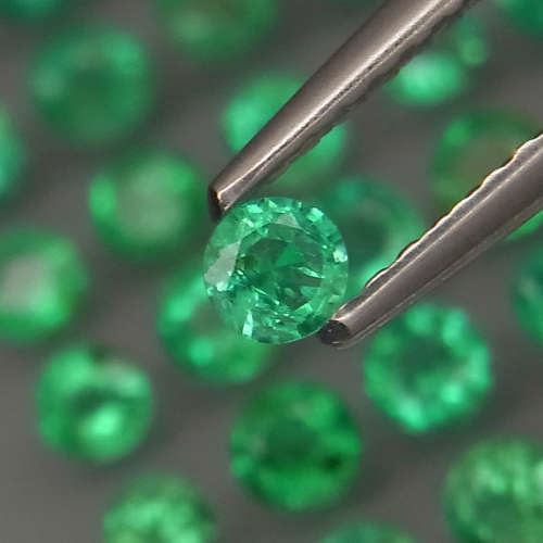 Green Columbian Emerald 1Pcs/0.076Ct.Round 2.5/2.7 mm.Natural