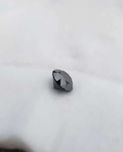 BLACK DIAMONDS 1.78cts ROUND NATURAL