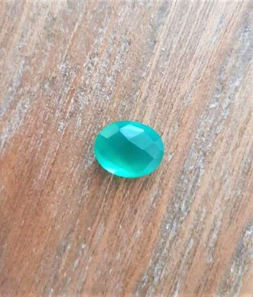 Green onyx 1.89 Cts Oval Checkerboard Brilliant gemstone  8x10mm