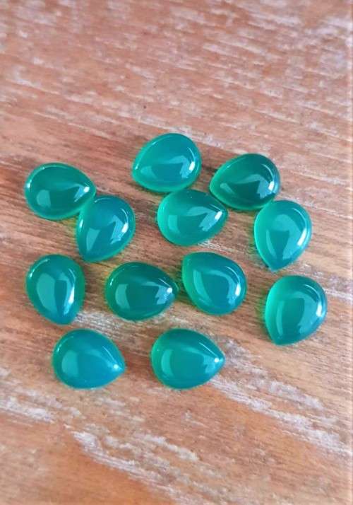 Green Onyx 8x10mm Pear  Brilliant gemstone  2.50/2.80cts