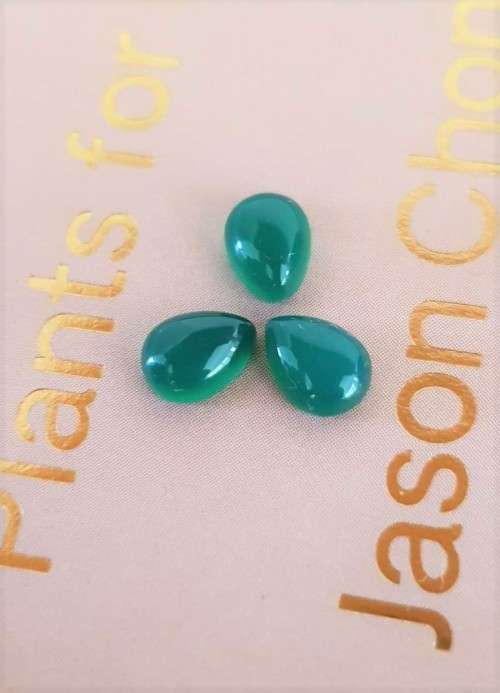 Oval cabochon Green Onyx 2.43 Cts Brilliant gemstone 3 Pieces 5x7mm