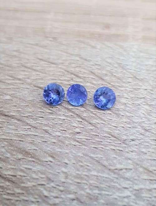 Purplish Blue Tanzanite 5.5mm.0.65/0.75cts Round Ravishing Colour Natural
