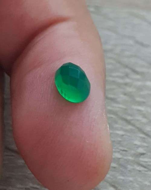 Green Onyx Oval cabochon  4 Pieces 5x7mm Brilliant gemstone
