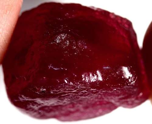 60.88Ct. Rough Ruby Natural Top Blood Red Good Color Madagascar Emormous!