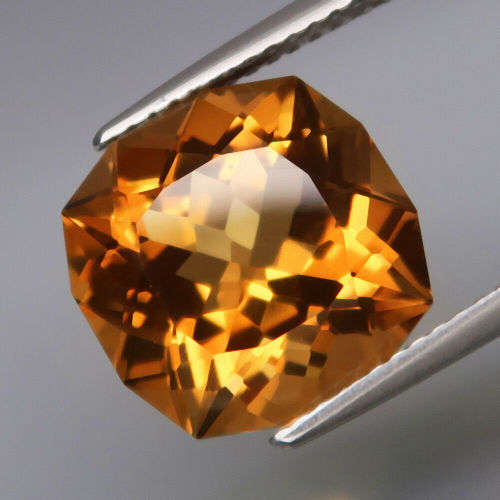 6.61Ct.Yellow Quartz Brazil Round 11.6mm.Eye Clean! Ravishing Color! Natural