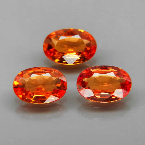 Imperial Red Sapphire 3Pcs/1.42C Oval 6x4 mm.Very Good Color Songea,Africa