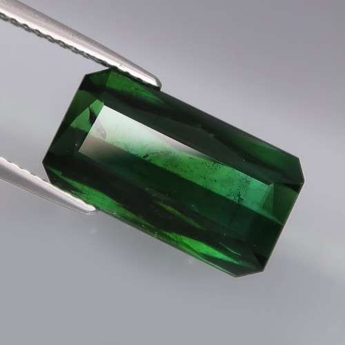 6.95Ct. Green Tourmaline Perfect Shape! Attractive Color!