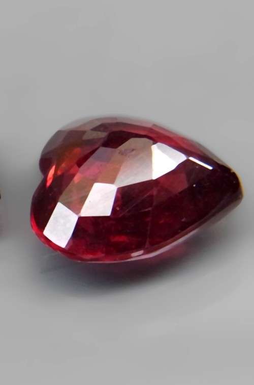 1.79Ct.Cherry Pink Rhodolite Garnet Ravishing Color & Full Fire! Natural