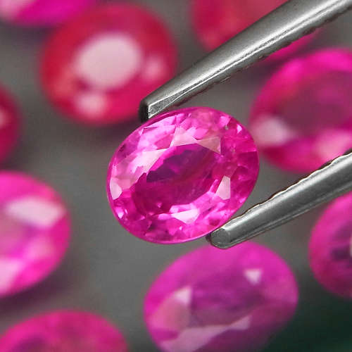 Top Pinkish Red Ruby 1Pcs/0.43Ct Oval 5x4 mm.HEATED ONLY Vietnam