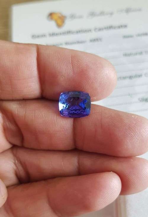 3.98Ct. Tanzanite Cushion Cut   Violet Blue **Certified**Very Good Color! Natural