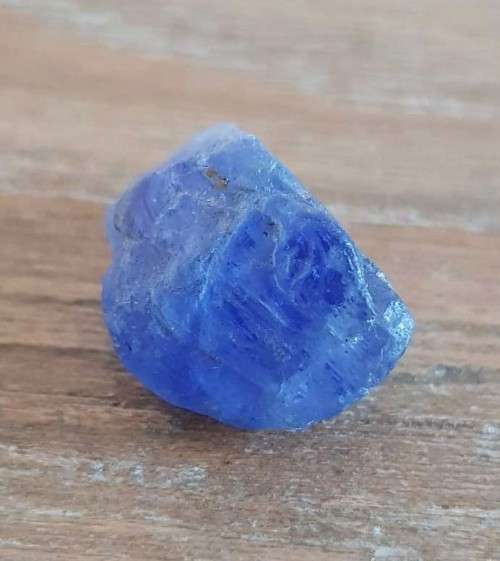 TANZANITE 29.50Cts. NATURAL VIOLET BLUE SPECIMEN ROUGH