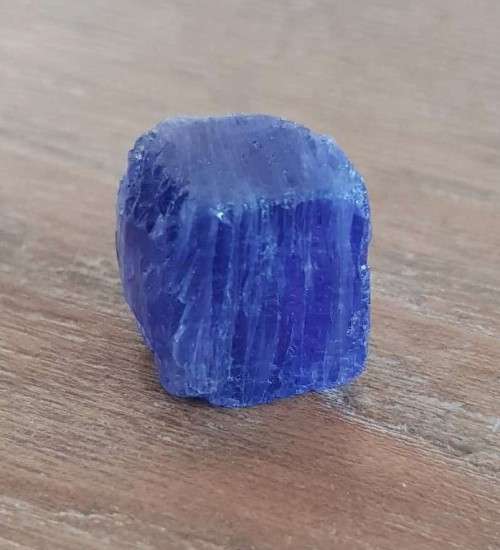 TANZANITE 69.52Cts. NATURAL VIOLET BLUE SPECIMEN ROUGH