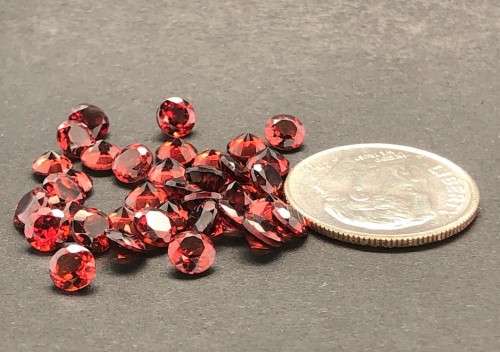 Red Mozambique Garnet Round 4 mm. 1Pcs/0.36Ct