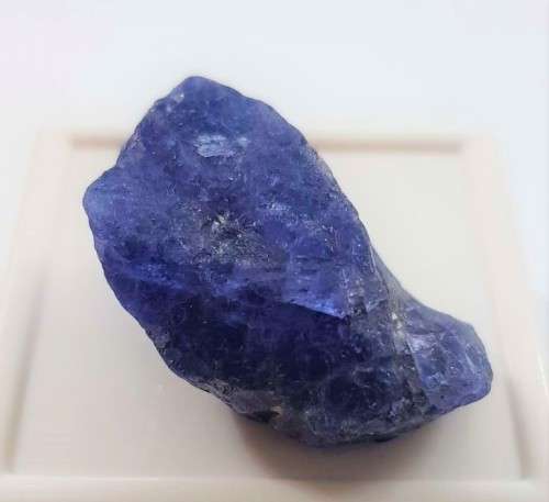 TANZANITE 69.65Cts. NATURAL VIOLET BLUE SPECIMEN ROUGH