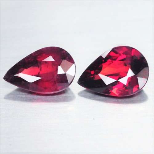 1.66Ct. Spessartine Garnet Pear Red  ``Pair``  Sparkling Untreated Natural