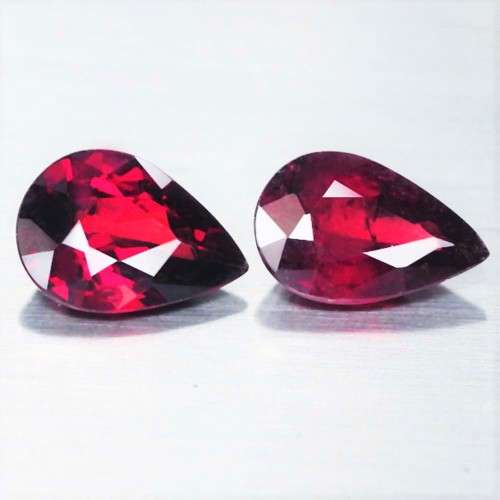 1.66Ct. Spessartine Garnet Pear Red  ``Pair``  Sparkling Untreated Natural