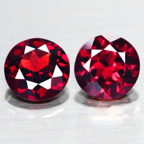 1.33Ct.    Rhodolite Garnet Round **Top Red**