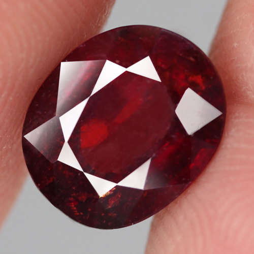 3.91Ct. Rhodolite Oval Red Garnet  SPARKLING Untreated Natural