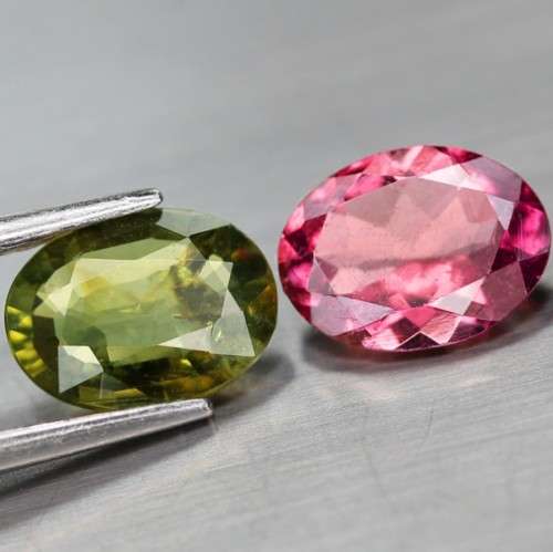 2.47Ct.  Tourmaline Oval Green & Pink Natural