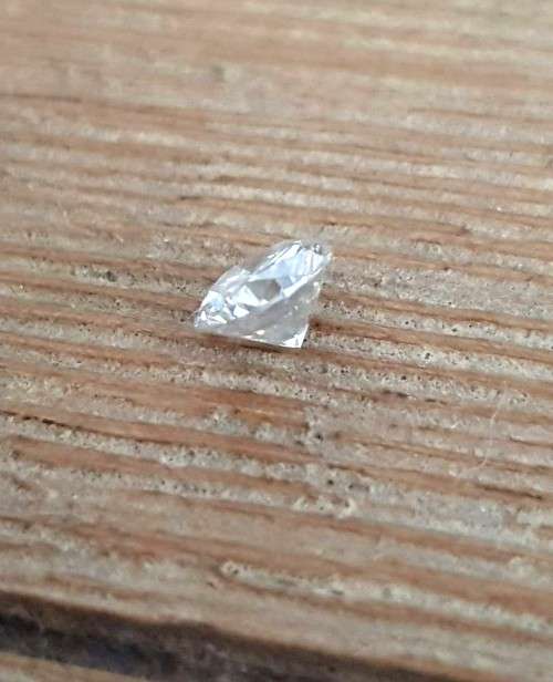 0.550Cts  DIAMOND  **CERTIFIED** EGL ROUND SPARKLING WHITE NATURAL
