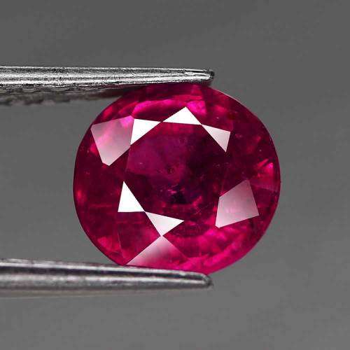2.36Ct. Ruby Pinkish Red Oval Gem Good Quality Good Sparking! Natural