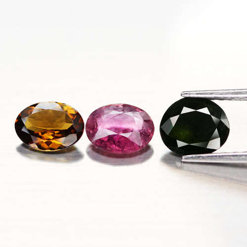 2.21Ct.  Tourmaline Oval Green Pink& Golden Brown  RAVISHING Untreated Natural