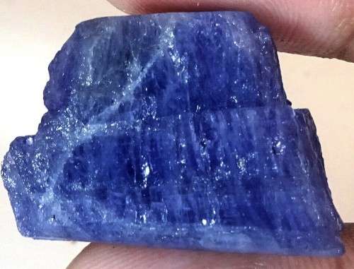 TANZANITE 84Cts.ROUGH NATURAL VIOLET BLUE SPECIMEN