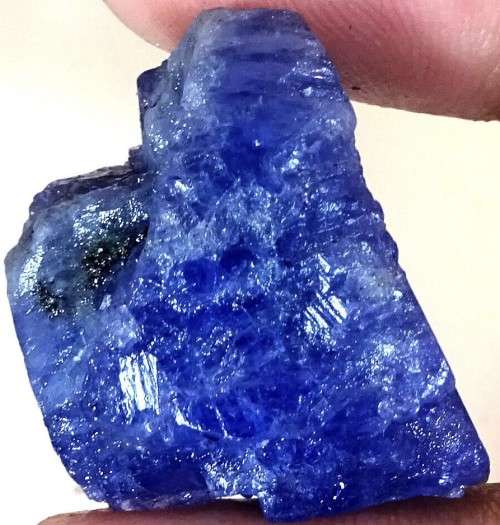 TANZANITE 84Cts.ROUGH NATURAL VIOLET BLUE SPECIMEN