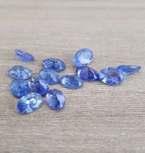 Purplish Blue Tanzanite 1Pcs Oval 4x6MM. Ravishing Colour & Full Fire!