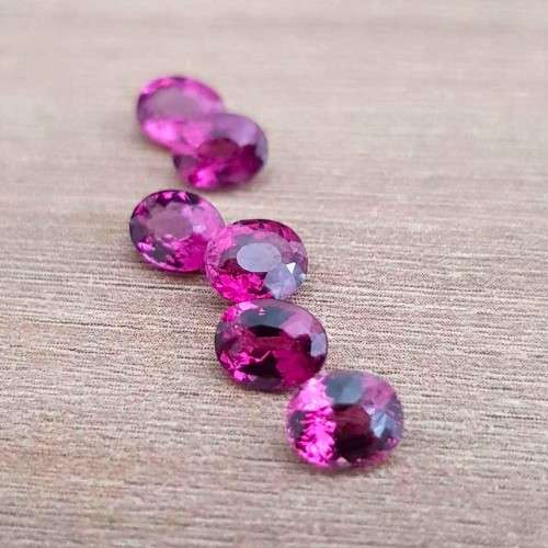 Rhodolite  Oval 0.86Cts Facet 1pce **Pinkish** Natural