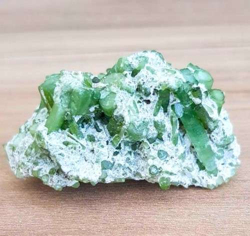 770 CT Natural Superb Rare Afghan Paraiba Green Tourmaline Spray C/W Quartz