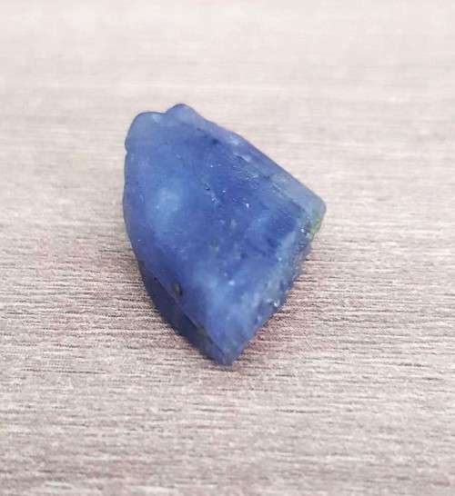 TANZANITE 16.10Cts. NATURAL VIOLET BLUE SPECIMEN ROUGH
