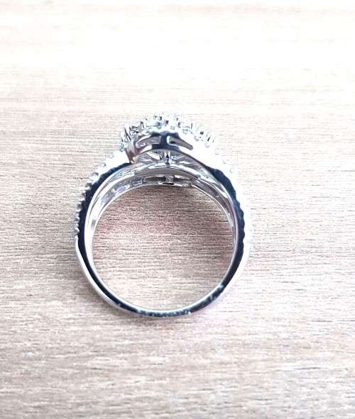 1.350ct CLUSTER DESIGN DIAMOND RING  WHITE GOLD LADIES  DESIGNER PIECE HIGH QUALITY