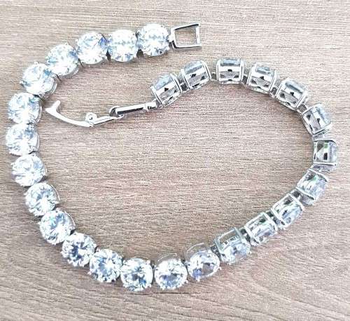 Tennis Bracelet 6mm Round SONA Diamond **Certified**  VVSI/D Plated in Platinum