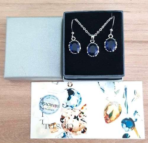 Swarovski  **Sapphire Blue Design** Necklace & Earrings Set Gold Plated  Link Chain