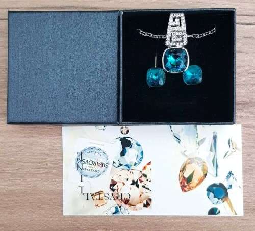 Swarovski **London blue Cusion Cut** Necklace & Earrings Set Gold Plated  Link Chain