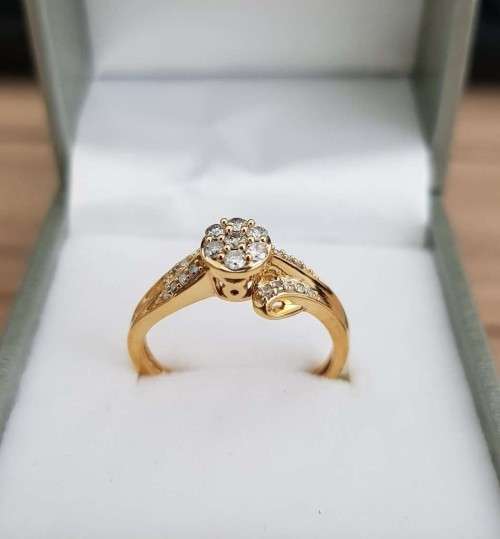 0.400ct  DIAMOND**HALO DESIGN ** SWIRL   RING  YELLOW GOLD