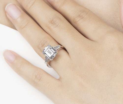 Trilogy Ring Emerald & Tapered baguettes cut 925 Sterling Silver Gemstone Ring