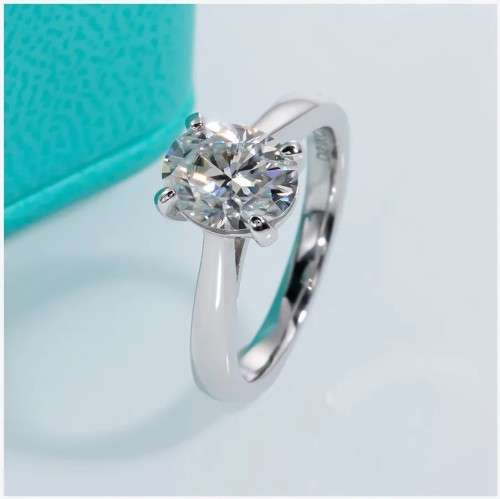 2.00 Carat Moissanite Oval Ring **GRA Certified**  VVSI/D Engagement Ring in Sterling Silver