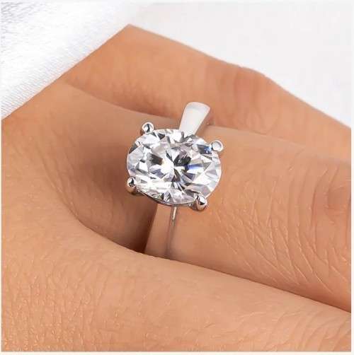 2.00 Carat Moissanite Oval Ring **GRA Certified**  VVSI/D Engagement Ring in Sterling Silver